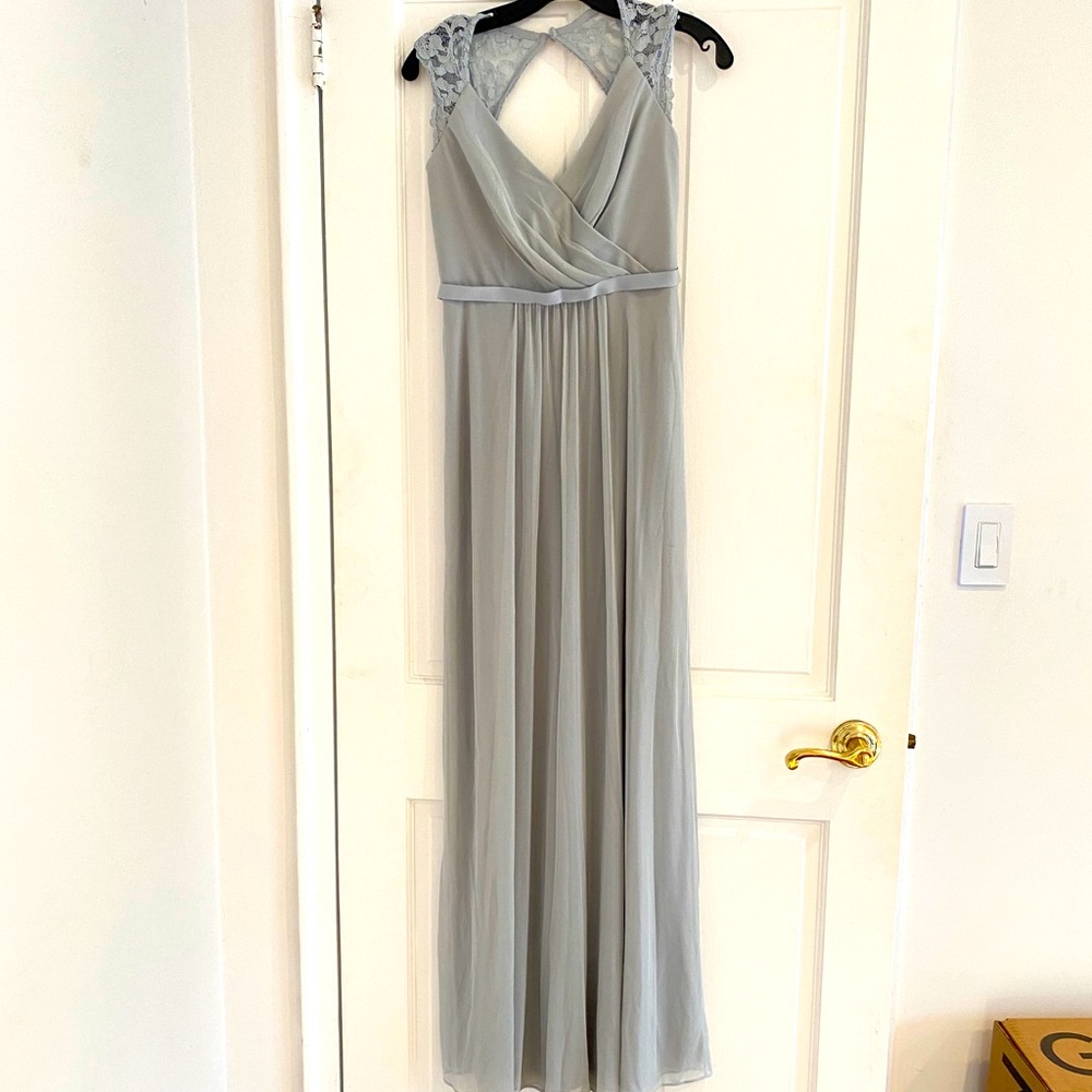 David’s Bridal Lace Cap sleeves Gown Size 4